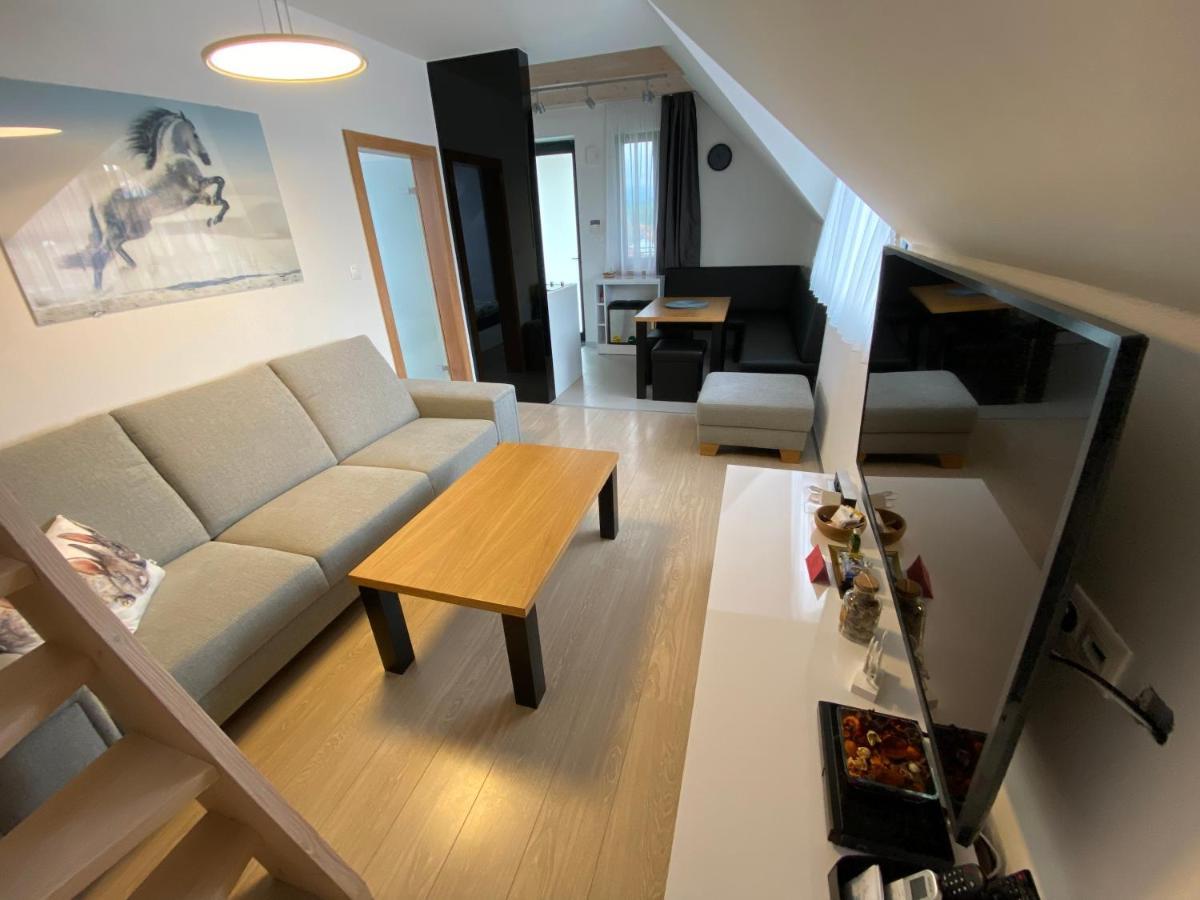 Apartman Zajko Liptovský Mikuláš Eksteriør bilde